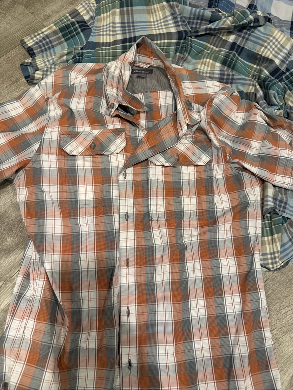 EUC large Eddie Bauer Mixed Plaid Short-Sleeve Button-Down Shirts - Picture 4 of 7
